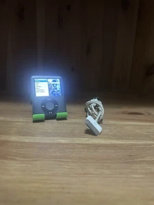 Apple iPod nano 3. Generation black (8GB) Perfectly Working mit Original Kabel - Bild 1 von 3