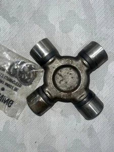 3-0155 greasable universal joints 1.375 inch caps - Picture 1 of 2