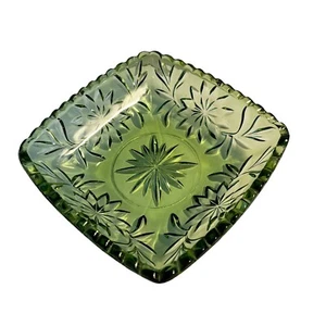 Vintage Hazel Atlas Prescut Avocado Green Star & Fan 6.5" Square Candy Bowl READ - Picture 1 of 21