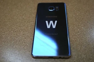 Set (4) GEWINNEN!!! Chicago Cubs 'W' 2" weißes Aufkleber - Bild 1 von 3