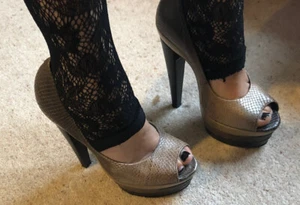 *Sexy* Worn / Used Aldo Tan Snakeskin Peep-Toe Platform Stilettos Shoes. UK 3/36 - Picture 1 of 5
