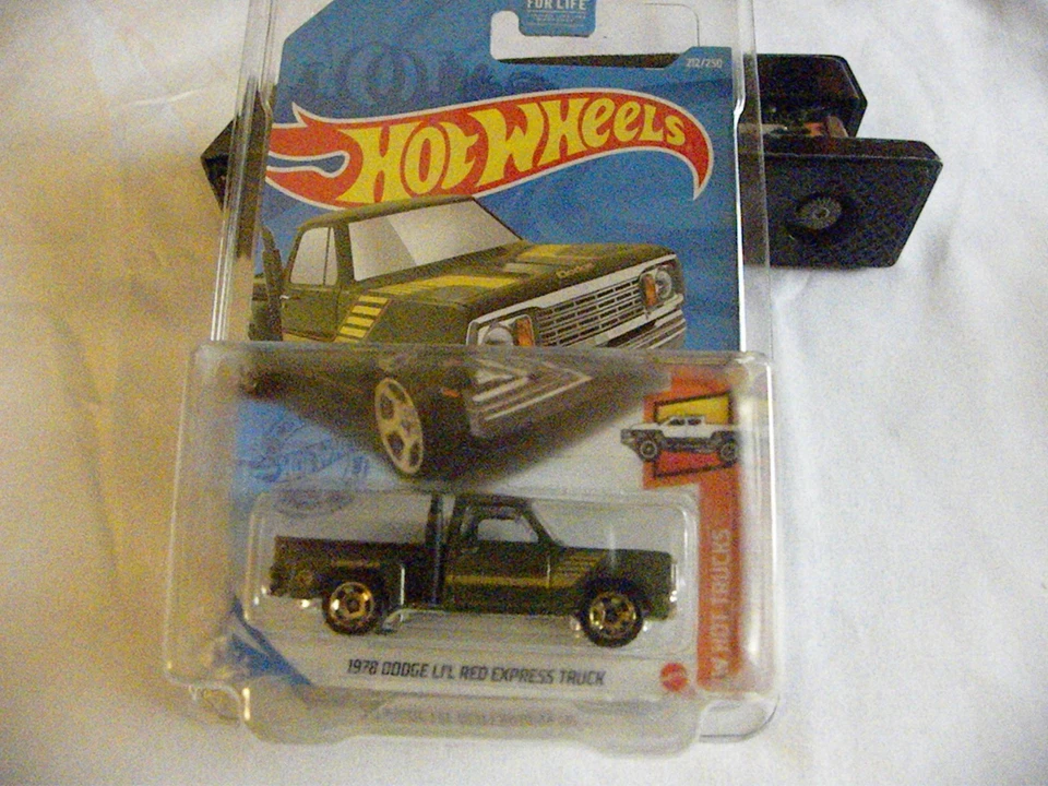 Camión Dodge Little Red Express 1978 Hot Wheels HW Hot Trucks Treasure Hunt 2014 Foto 1 de 1