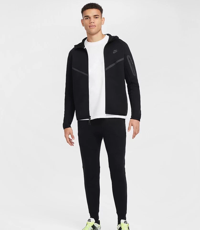 Nike Jacket Mens Small Black Tech Fleece Windrunner Full Zip Hoodie HV0949-010