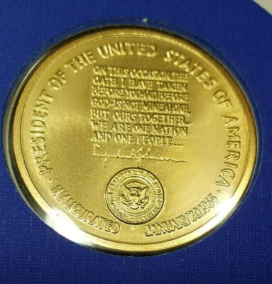 总统奖章 24KT 金 Lyndon B. Johnson 封面和 8 美分 LBJ 1973 年邮票 — 第 1/4 张图片