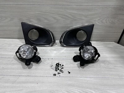 2014-2016 Chevrolet Trax front fog light with bezel LEFT & RIGHT  95015921 - Image 1 of 4