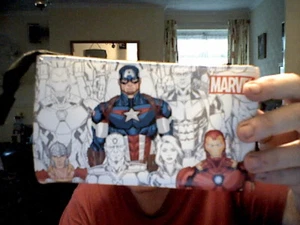MARVEL AVENGERS ESTUCHE DE LÁPICES MULTI BOLSILLO CUMPLEAÑOS NAVIDAD ESCUELA CORREO GRATIS REINO UNIDO - Imagen 1 de 3