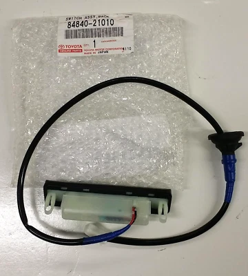 ☆ Toyota Lexus Scion Back Rear Door Trunk Opener Switch 84840-21010 OEM Genuine - Изображение 1 из 4