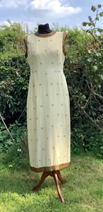 Vintage 1950s Crepe Beaded Cocktail Couture Dress. Model by Rebuck of Mayfair. - Picture 1 of 21