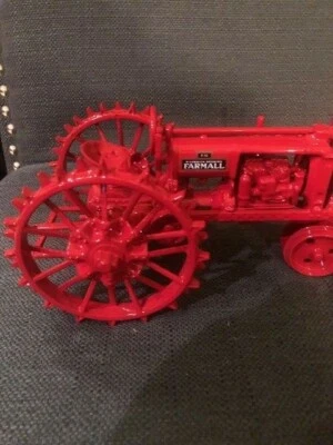 Farmall F-12 Mccormick Deering 1/16 diecast farm tractor replica by Scale Models - Image 1 of 3