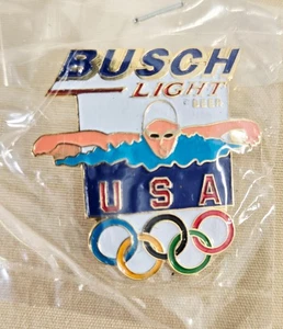 Busch Light Bier Anstecknadel Olympia Schwimmteam USA Sponsor neu & versiegelt - Bild 1 von 2