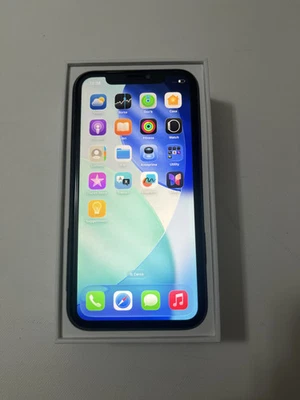 iPhone 11 - 128GB - Nero + Scatola - Immagine 1 di 4
