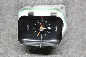 1966 66 1967 67 Chevrolet Chevelle Car Dash Clock Runs Good - Picture 1 of 4