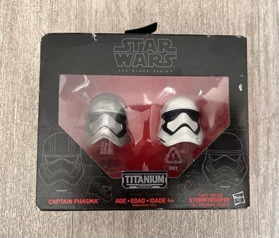 Cascos Star Wars Titanium Series 02 Captain Phasma/Stormtrooper NUEVO/SELLADO Foto 1 de 3