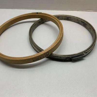 GIBBS Mfg Co USA Holdtite 5" Round Wood Embroidery Hoop Spring Tension Canton O - Image 1 of 4