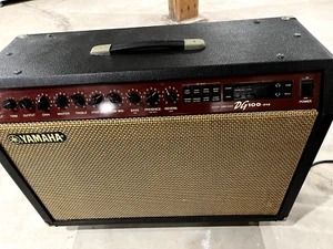 Yamaha Guitar Amplifier DG100-212 - Picture 1 of 7