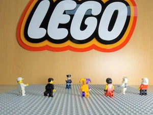 Limited Edition- Giant LEGO sign in eye-popping Perspex! - Picture 1 of 9