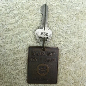 Hyatt Regency Hotelzimmer Schlüsselanhänger mit Schlüssel Richmond Virginia Zimmer # 226 - Bild 1 von 4