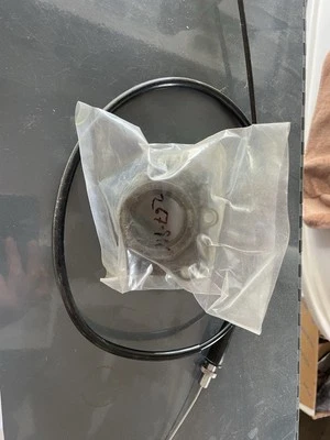 ATK 250 / 260 LQ 碳水化合物歧管和油门电缆。 — 第 1/2 张图片