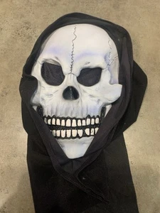 Vintage Grinning Skull Skeleton Shroud Halloween Mask With Good - Picture 1 of 4