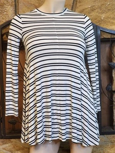 Tucker & Tate Girls Summer Skater Dress MEDIUM 8-10 White Stripe Long Sleeve - Picture 1 of 7