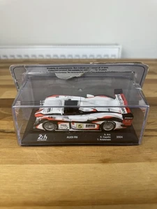 Coche modelo IXO 1:43 Audi R8 #5 Le Mans 2004 con blister sellado y vitrina - Imagen 1 de 5