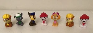 Paw Patrol Mini 1,75" Figuren Spielzeug Tortenaufleger, Menge 7 Hunde, Chase Rubble Skye - Bild 1 von 3
