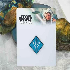 Prendedor esmaltado Star Wars Ahsoka Tano Fulcrum - Imagen 1 de 5