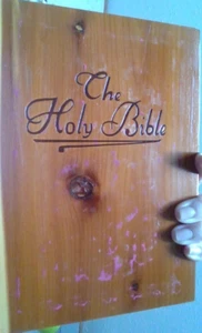 Cedar Bible Case gently used - Picture 1 of 2