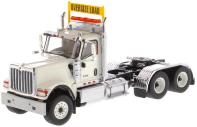 DIECAST MASTERS - INTERNATIONAL HX520 6x4 Day Cab Tandem bianco - 1/50 - DCM7... - Immagine 1 di 4