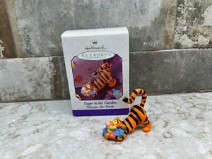 Hallmark 1998 Winnie The Pooh Tigger In The Garden Ornament...NIB - Picture 1 of 3