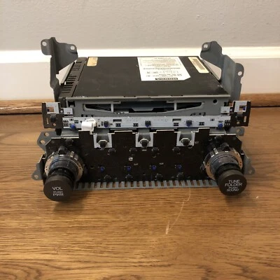 2006-2011 Honda Civic AM FM Radio CD Player -🔥$10 Off! - Limited Offer! ⏳ - Image 1 of 4