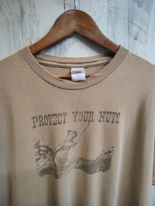 Camiseta De Colección Distressed Protege Tus Nuts Gráfica Ardilla Para Hombre XL Marrón - Imagen 1 de 8