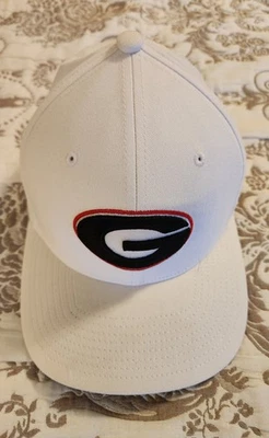 Georgia Bulldogs Nike Dri Fit Stretch Fit Hat Medium Large White - Image 1 of 4