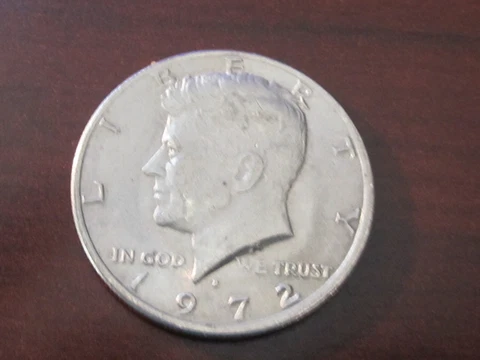 1972 D KENNEDY HALF DOLLAR NICE COIN FREE SHIPPING! Cover