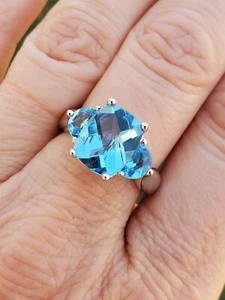 QVC Designer 925 Sterling Silver Rectangle Cushion Blue Topaz 3 Stone Ring Sz 8 - Picture 1 of 9