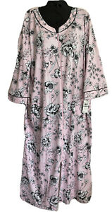 Miss Elaine Relax Full-Zip Black/ Pink Floral Bathrobe 7/8 Length Sleeves 1X NWT
