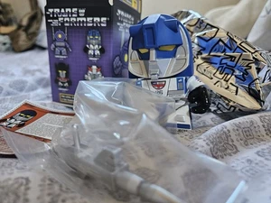 Loyal Subjects Transformers Series Two Mirage 3" Vinyl Figure Complete Just Open - Picture 1 of 5