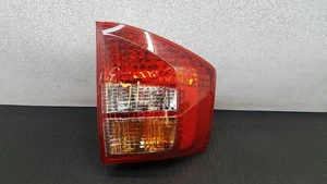 02 03 04 LUZ TRASERA ISUZU AXIOMA LADO CONDUCTOR OEM 8972371012 - Imagen 1 de 10