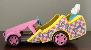 Barbie And Stacie To The Rescue Go-Kart Car (HMR08) 2023 Netflix Special Vehicle - Bild 1 von 22