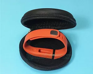 1 piccola FASCIA MANDARINO per FITBIT FLEX con elegante custodia in pelle rigida nera - Foto 1 di 5