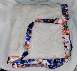 Minky Couture Baby Blanket Purple Blue Floral Satin Ruffle Trim Thick White - Picture 1 of 21