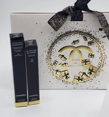 Bolsa de regalo de maquillaje de ojos Chanel Foto 1 de 4