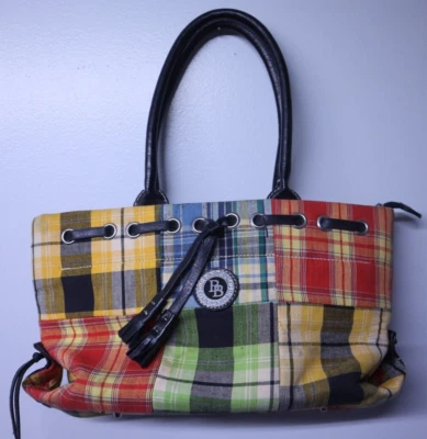"Bolso de Mano Dooney & Bourke Multi Cuadros De Colección Corazón 11X7.25"" Lona Recubierta" Foto 1 de 4