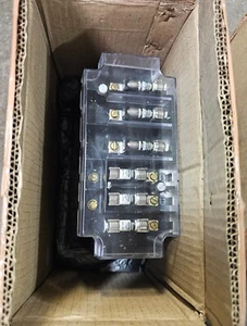 Instrument Transformers Potential Transformer #3VT468SD35779FF - Picture 1 of 5