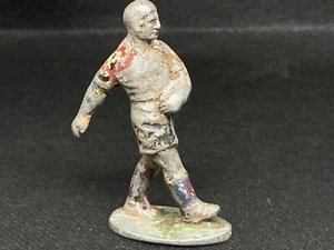 Rugby Field Goal Kicker By Quiralu (Yellow 744) - Picture 1 of 10