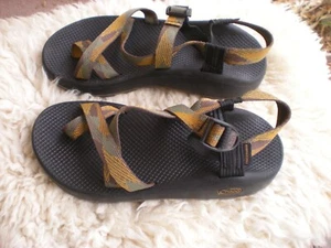 Chacos Men’s Size 9 42 EU Sandals Cloud Strap Hiking Shoes Camo Yellow Green - Picture 1 of 5
