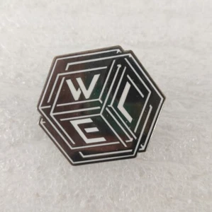 Leafly WLE White Label Extrakte Emaille Pin - Bild 1 von 3