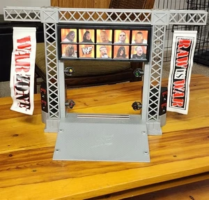 1999 JAKKS WWF TITAN TRON LIVE STAGE ENTRANCE & RAMP TESTED & WORKING INCOMPLETE - Picture 1 of 1