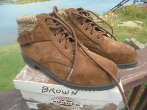 SCARPE DONNA VINTAGE - STIVALETTI ORIGINALI OUTBACK (PAYLESS) SCAMOSCIATI MARRONI - Foto 1 di 13