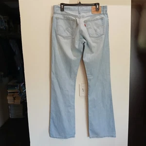 Older Levis 527 Jeans Mens 32x34 Bootcut Low Rise Light Blue Denim Faded Y2K - Picture 1 of 18